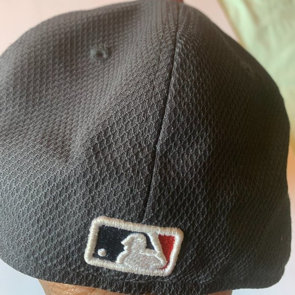 Boston Red/Black Hat - Picture 2 of 4